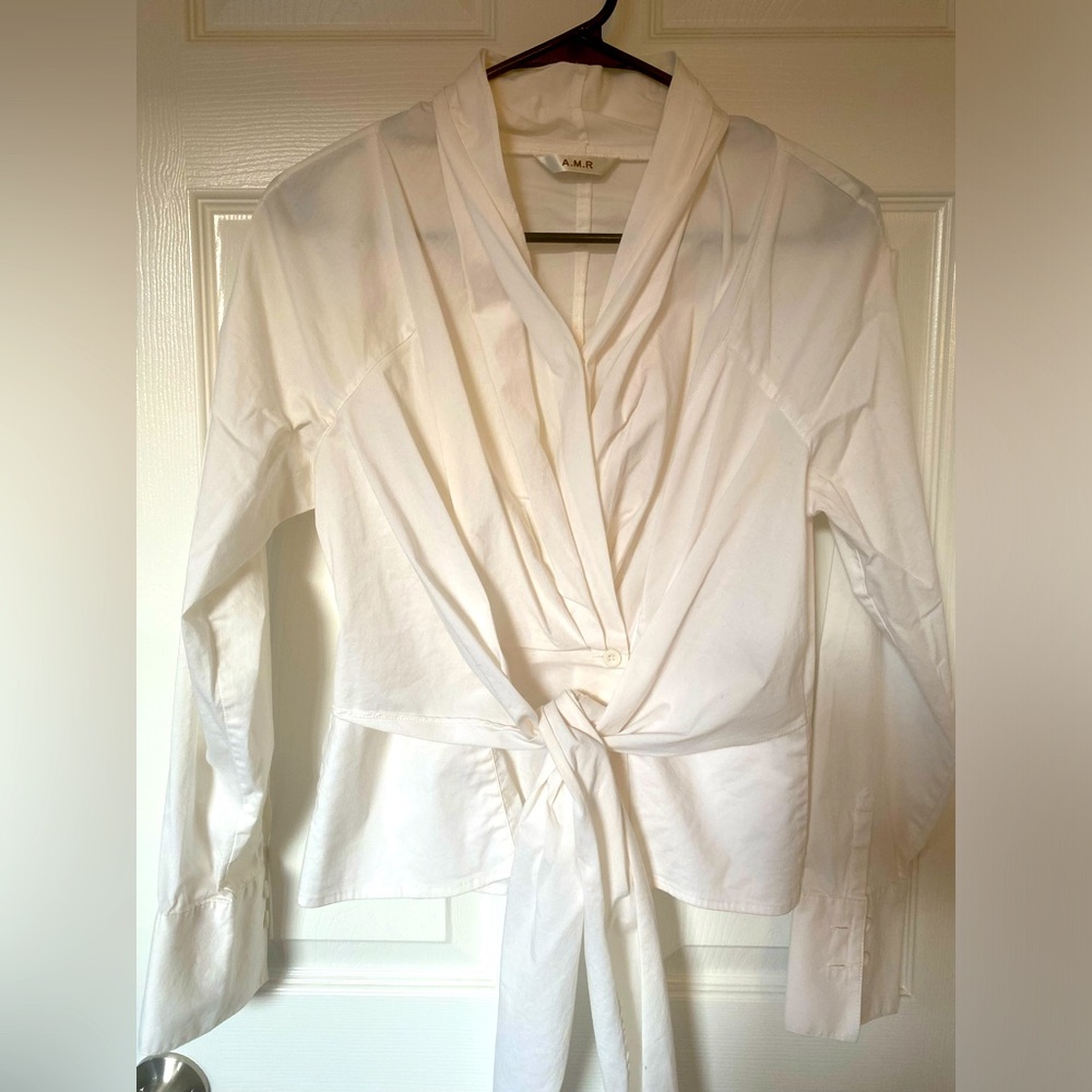A.M.R women’s white stylish shirt - US M (NWOT)